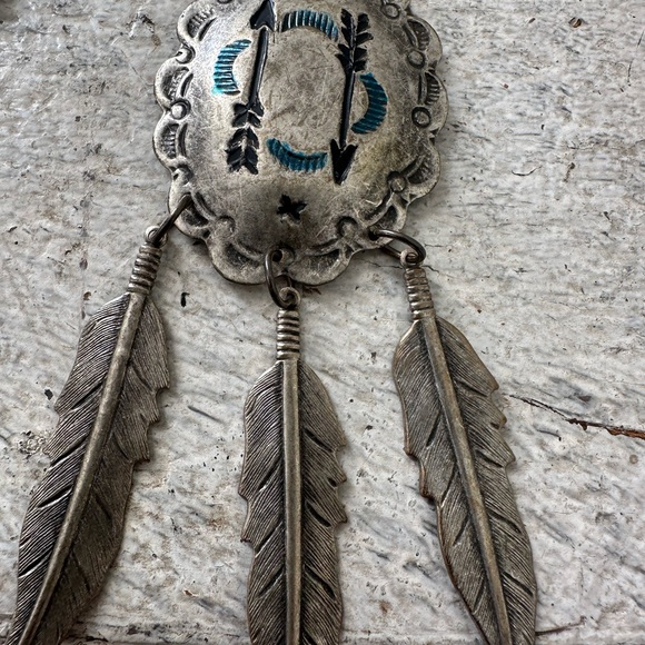 Vintage Concho Feather Native Southwestern Boho Sweater Clip And Earrings Set - Picture 3 of 9